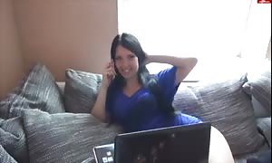 German new cummer black-haired nails