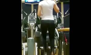 teen beginner hooker skaking bootie
 in gym hidden voyeur web-cam